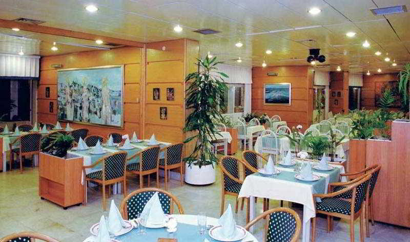 Hotel Stella เนอุม ภายนอก รูปภาพ