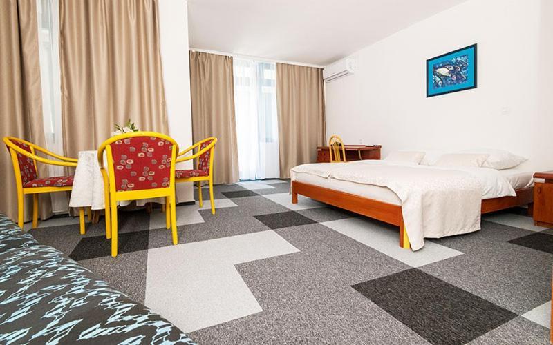 Hotel Stella เนอุม ภายนอก รูปภาพ